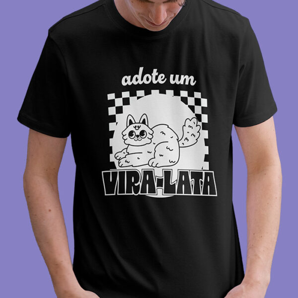 Camiseta Preta Adote um Gato Vira Lata